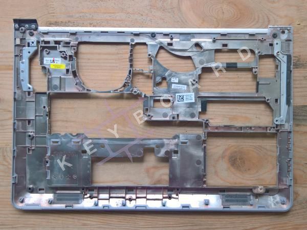 Нижня частина Dell Inspiron 5547